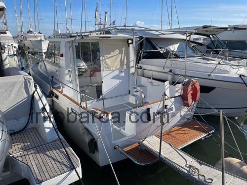 Beneteau Antares 800 recensioni e scheda tecnica 
